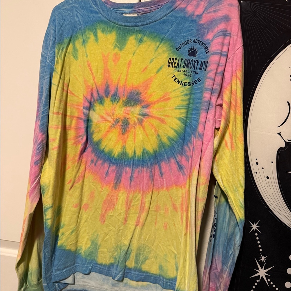 Colorful Tie-Dye Long Sleeve Shirt